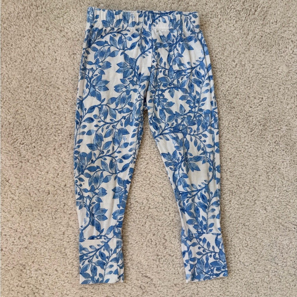 Posh Peanut Blue & White “Allegra” Print 2-piece Short Sleeve Pajama Set - Picture 6 of 8